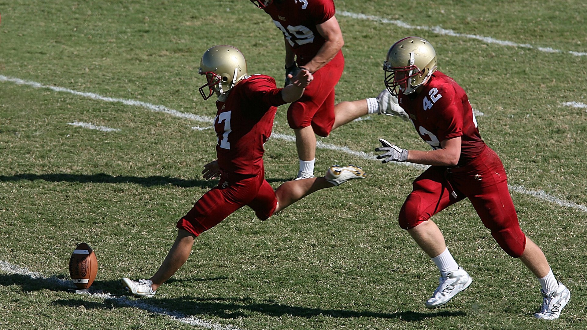 体育纪录片栏目覆盖多语种推进国际传播,经典体育纪录片